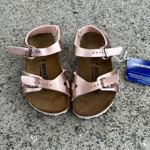 Kids Birkenstock size 27
